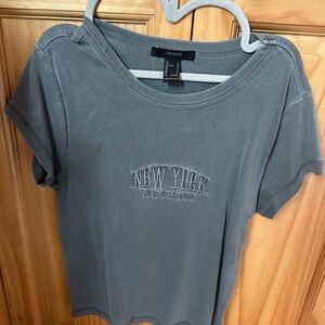 Forever 21 cropped tshirt